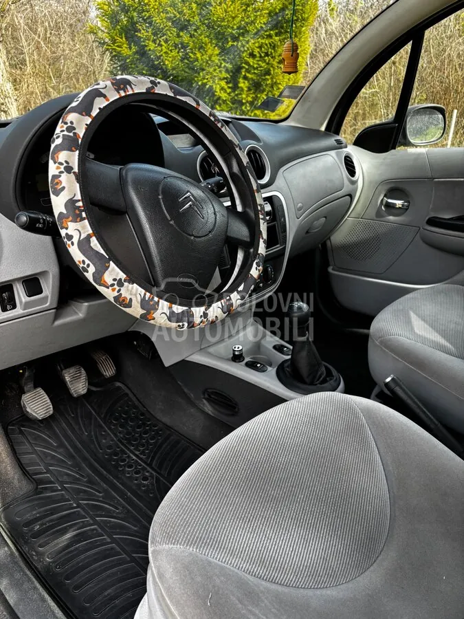 Citroen C3 2007 photo 2
