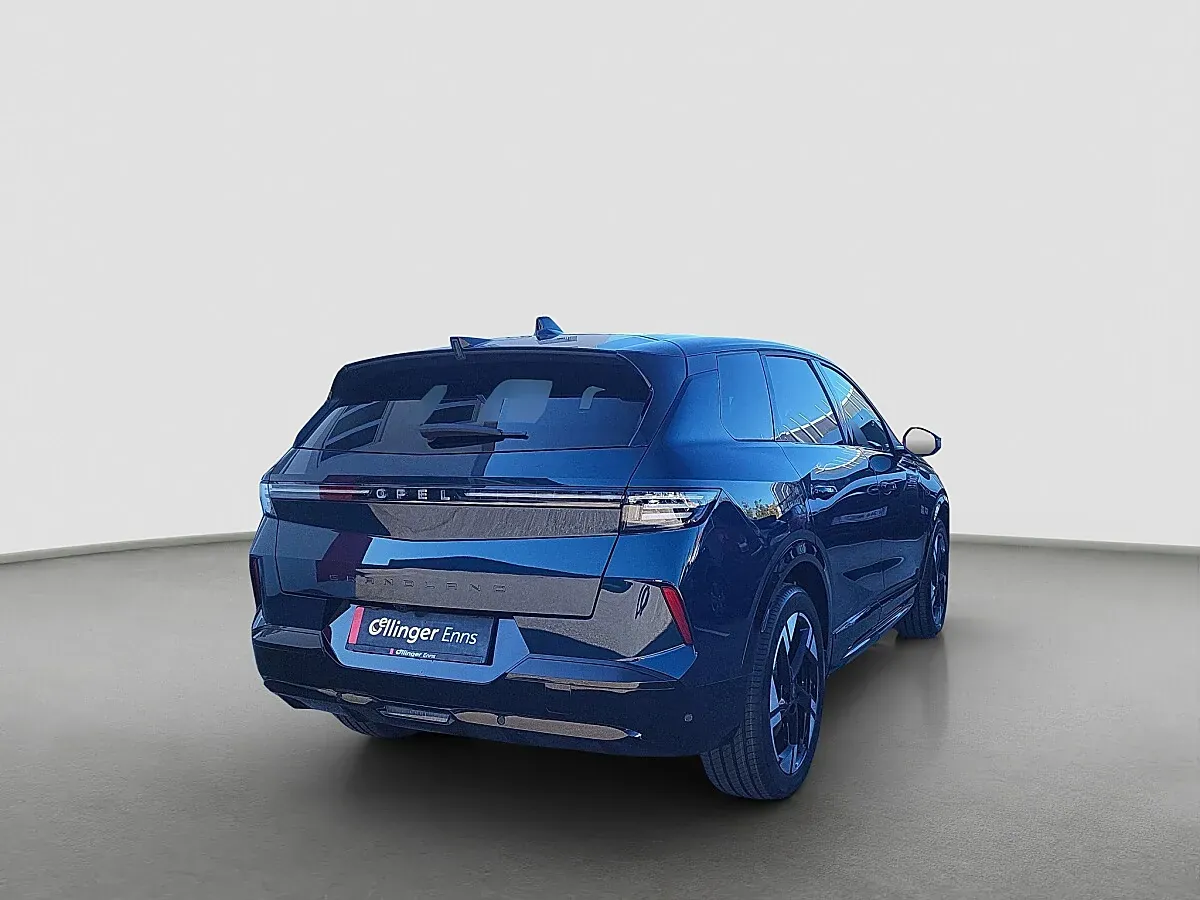 Opel Grandland photo 3