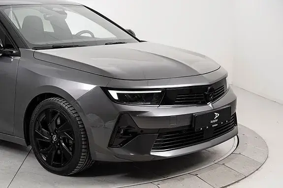 Opel Astra 2022 photo 3