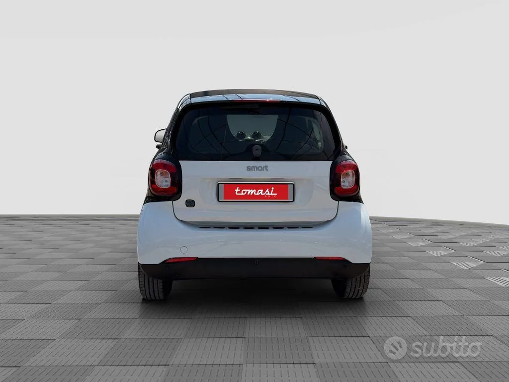 Smart Fortwo 2021 photo 4