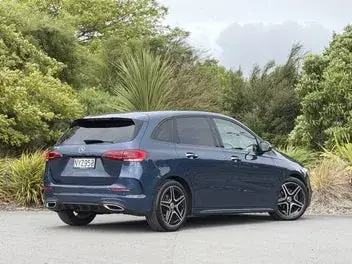 Mercedes-Benz B 180 2022 photo 5