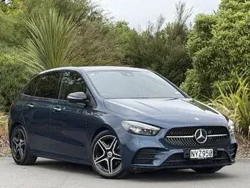 Mercedes-Benz B 180 2022 photo 2