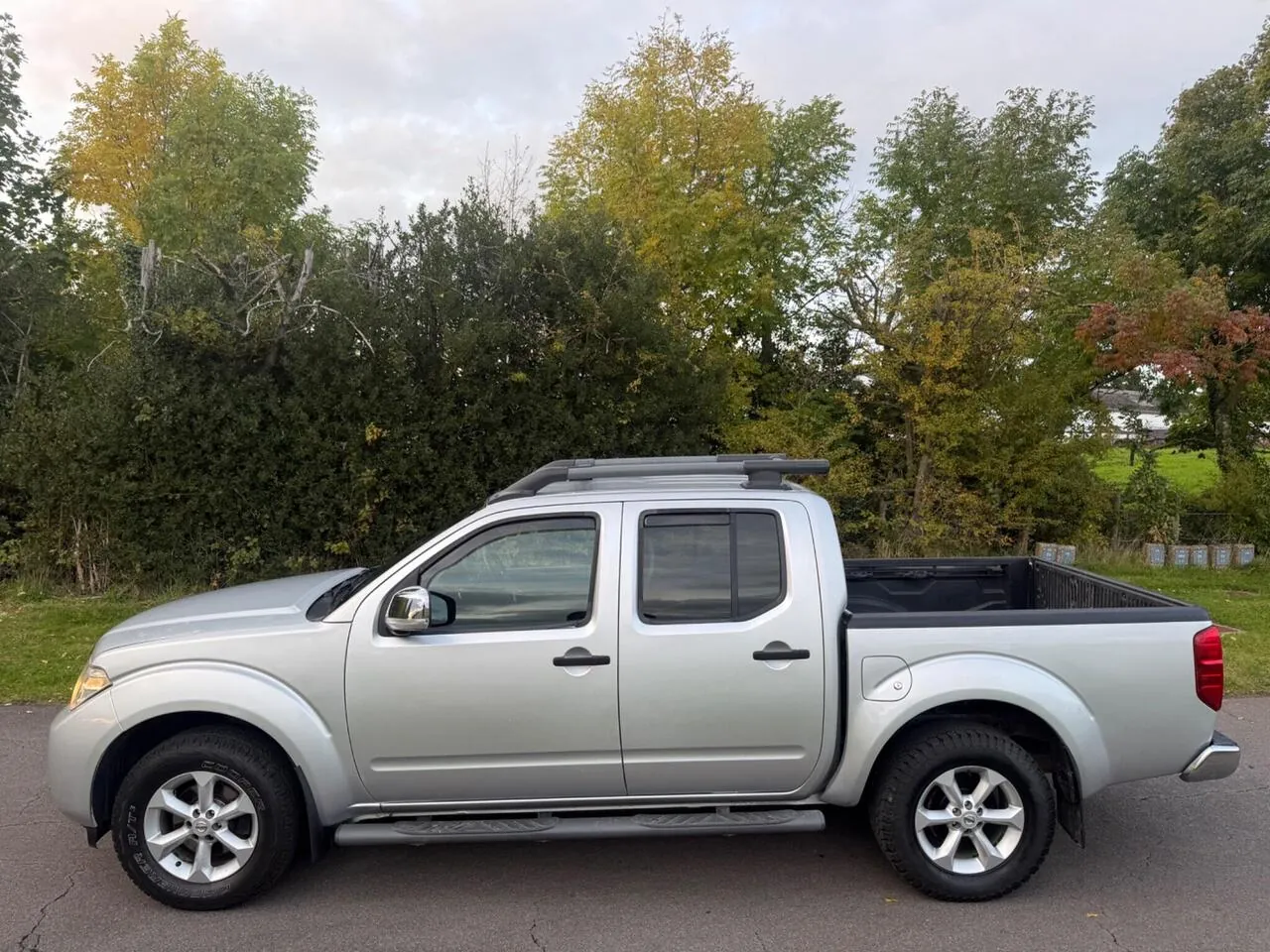 Nissan Navara 2013 photo 2