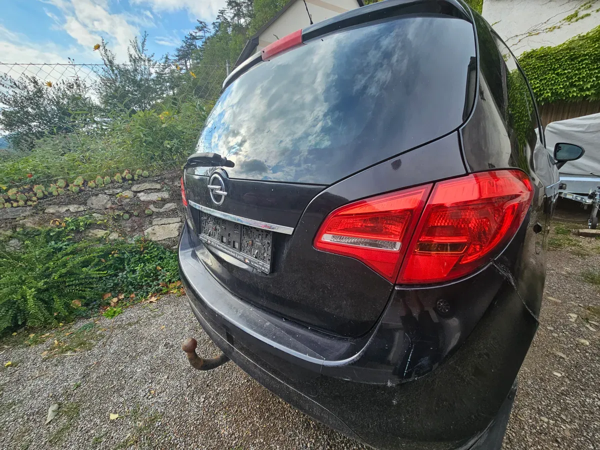 Opel Meriva 2010 photo 2