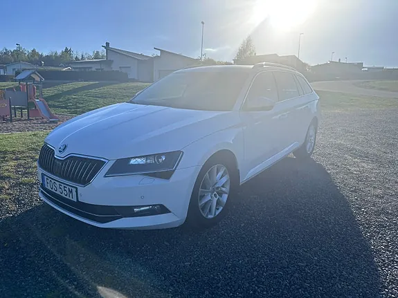 Skoda Superb 2019 photo 3
