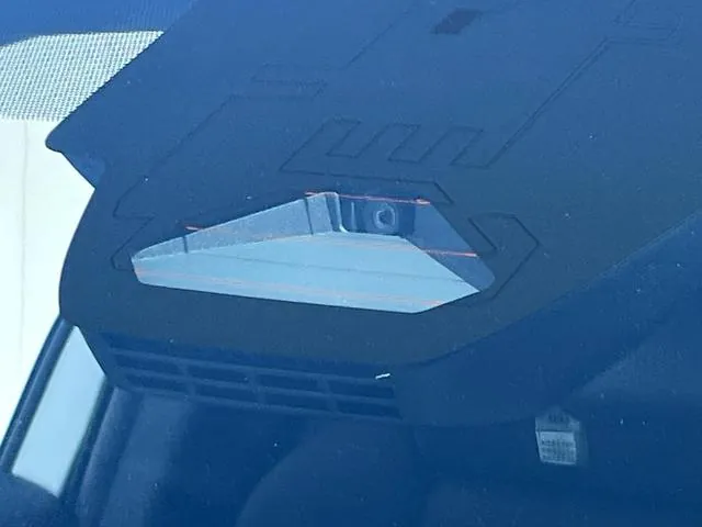 Toyota Corolla Cross 2025 photo 5