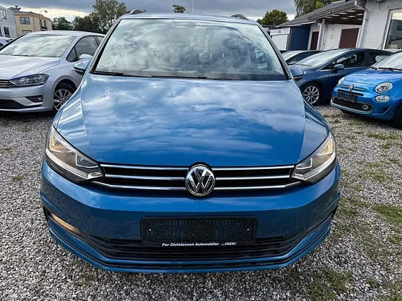 Volkswagen Touran 2018 photo 2