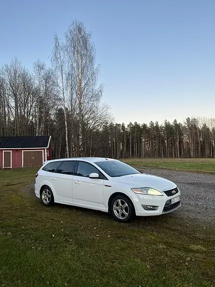 Ford Mondeo 2010 photo 3