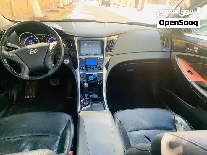 Hyundai Sonata 2012 photo 4