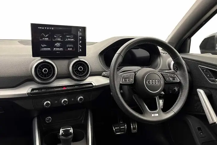 Audi Q2 2025 photo 2