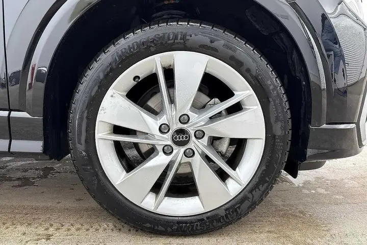 Audi Q2 2025 photo 5