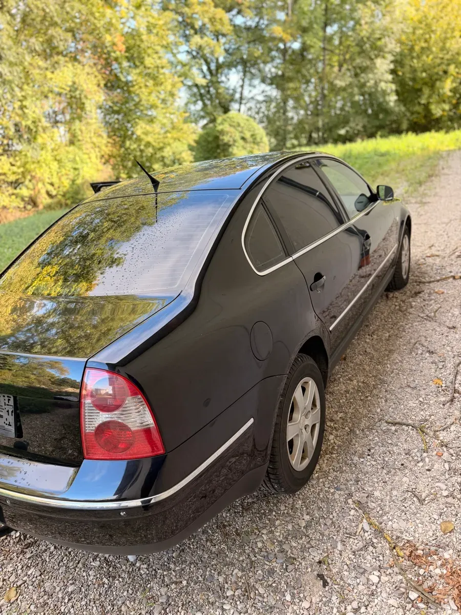 Volkswagen Passat 2003 photo 3