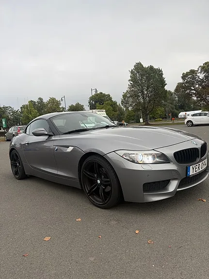 BMW Z4 2011 photo 2