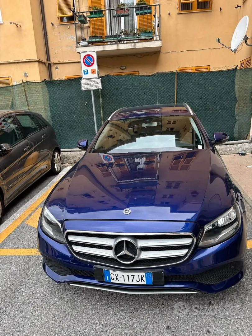 Mercedes-Benz E 220 D