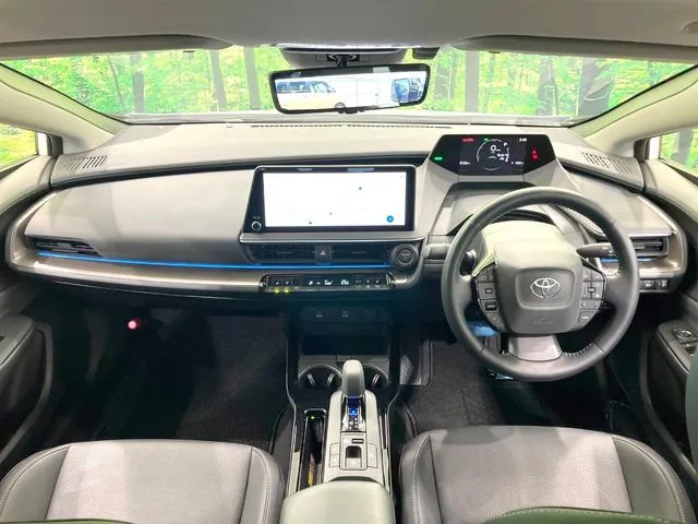 Toyota Prius Z 2024 photo 2