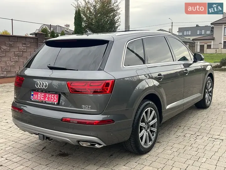 Audi Q7 2018 photo 5