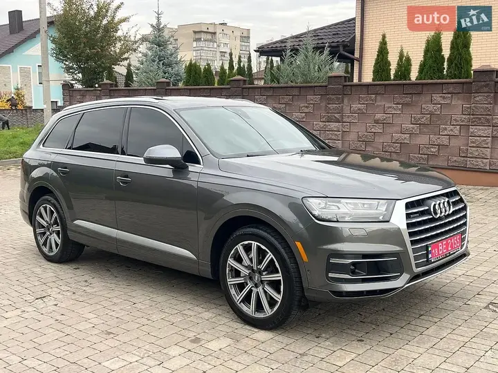 Audi Q7 2018 photo 2
