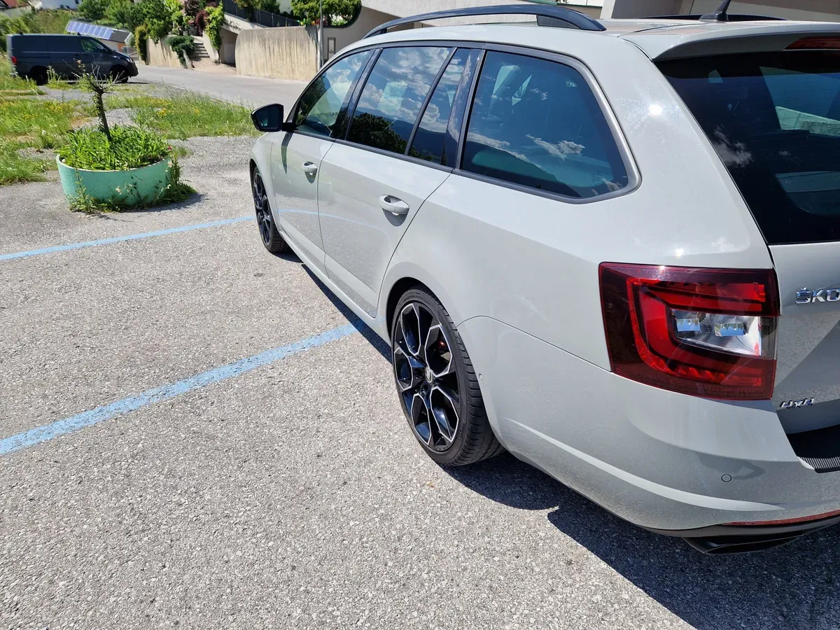 Skoda Octavia 2020 photo 3