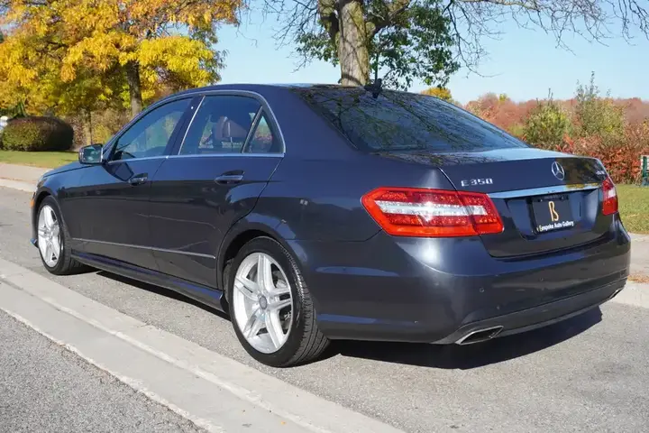 Mercedes-Benz E-Class 2013 photo 3