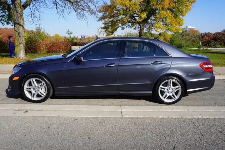 Mercedes-Benz E-Class 2013 photo 2
