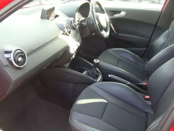 Audi A1 2014 photo 5