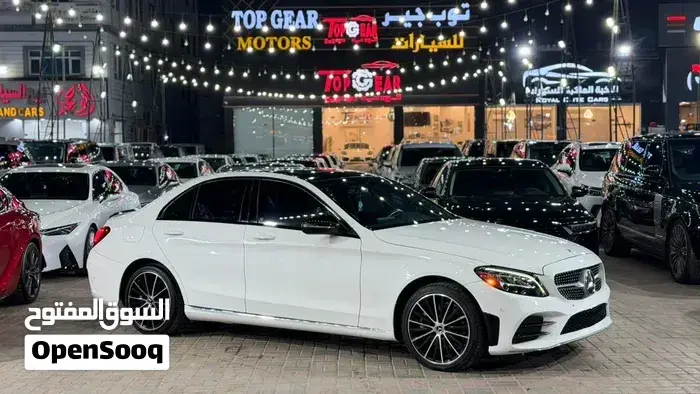 Mercedes-Benz C300 2019 photo 2