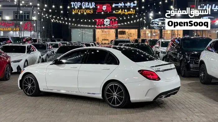 Mercedes-Benz C300 2019 photo 3