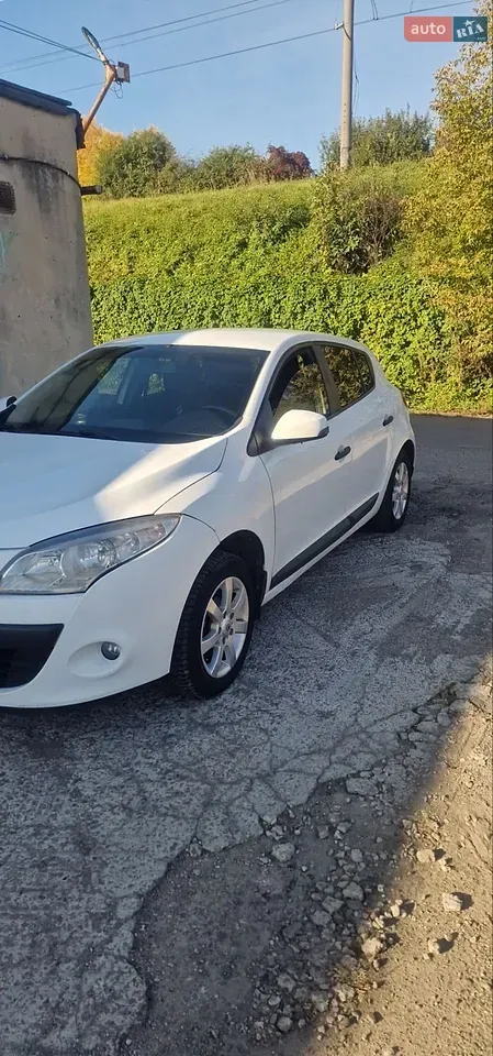 Renault Megane 2010 photo 3