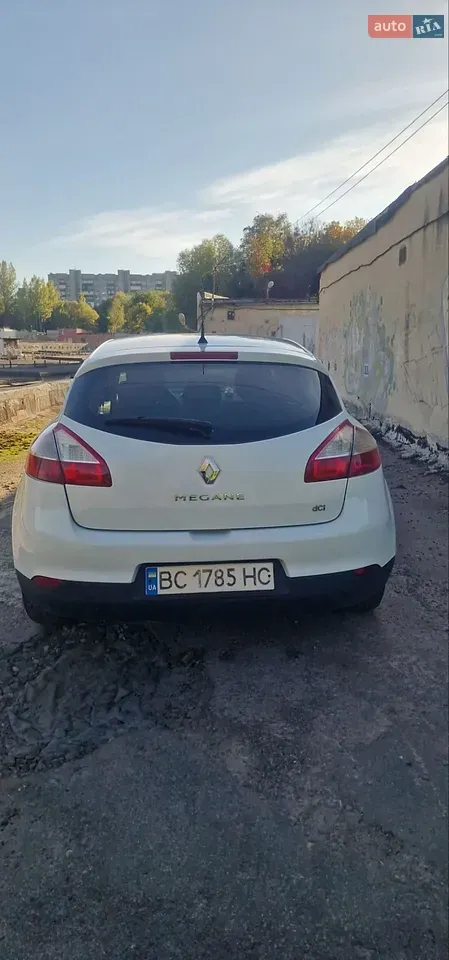 Renault Megane 2010 photo 4