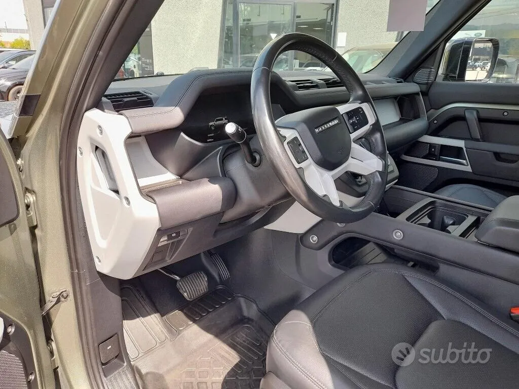 Land Rover Defender 2023 photo 4