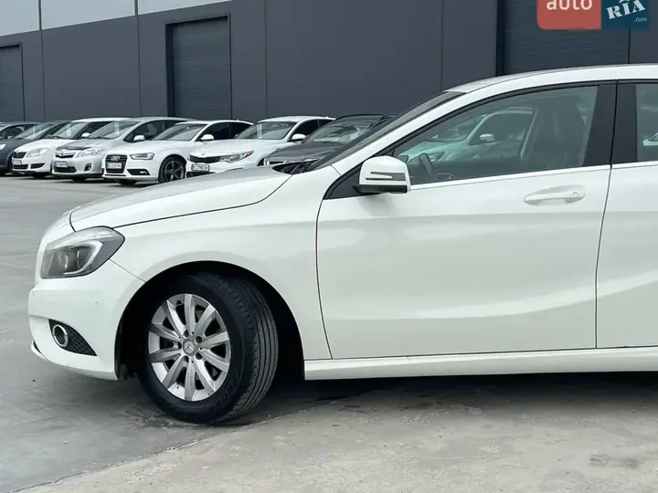 Mercedes-Benz A-Class 2012 photo 4