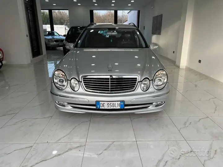 Mercedes-Benz E 280 2006 photo 2