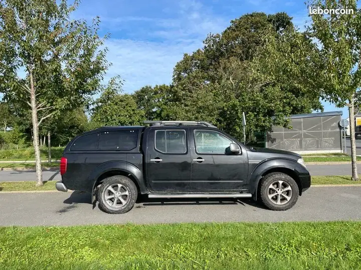 Nissan Navara 2009 photo 2