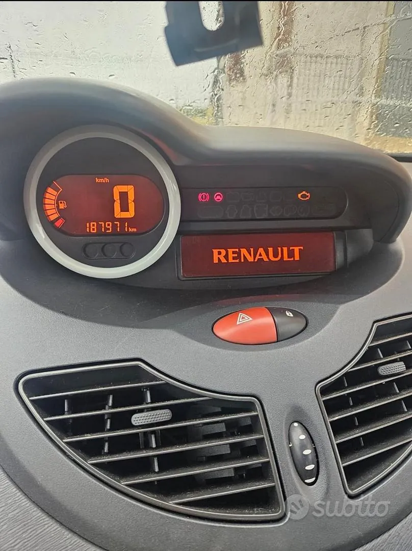 Renault Twingo 2011 photo 4