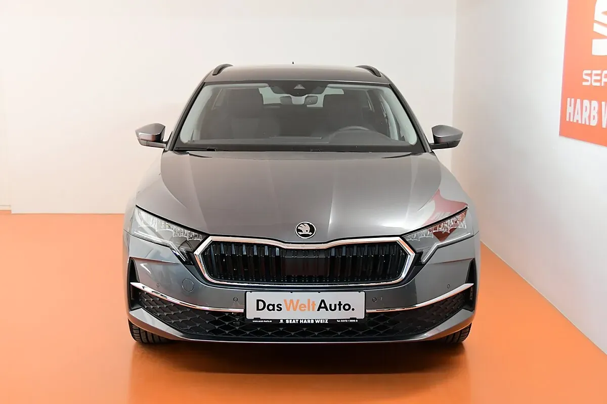 Skoda Octavia 2026 photo 3