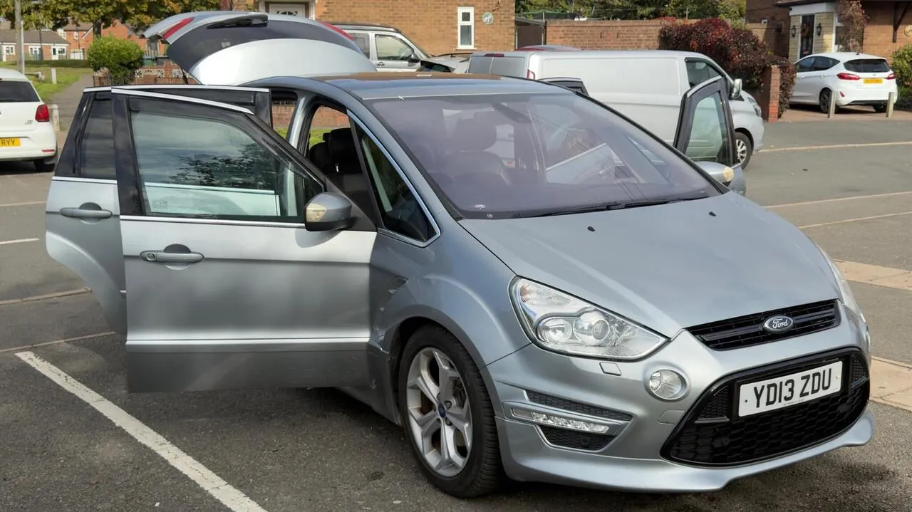 Ford S-Max 2013 photo 5