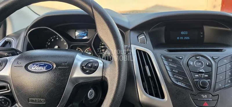 Ford Focus 2013 photo 4
