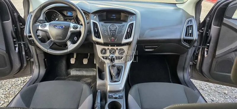 Ford Focus 2013 photo 3