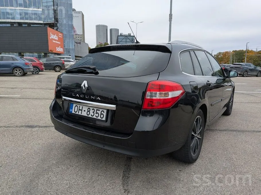 Renault Laguna 2015 photo 3