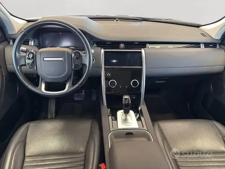 Land Rover Discovery Sport 2020 photo 5