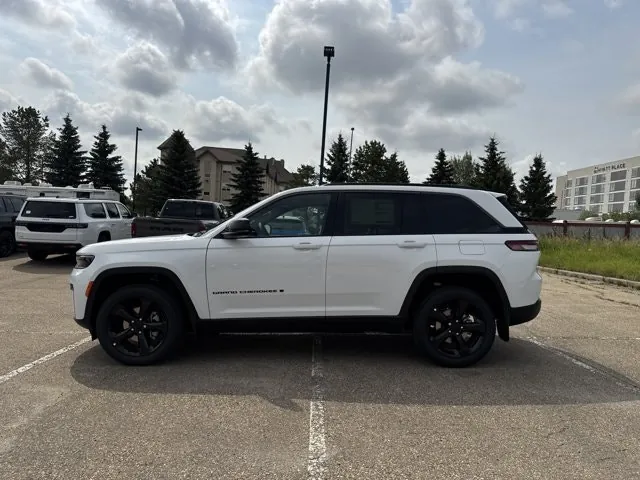 Jeep Grand Cherokee 2026 photo 4