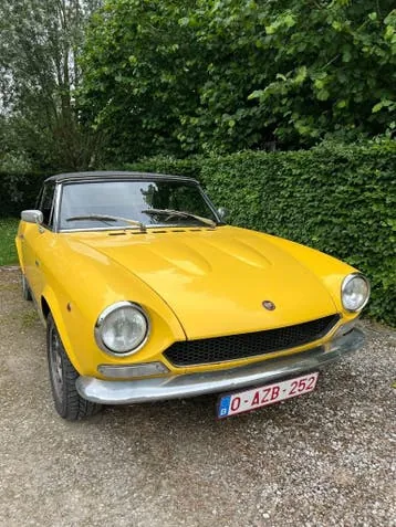 Fiat 124 Spider