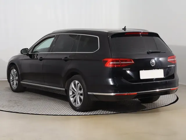 Volkswagen Passat 2015 photo 3
