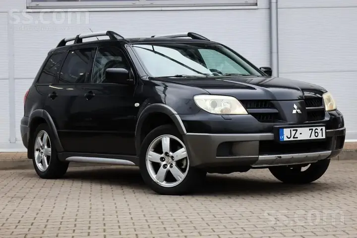 Mitsubishi Outlander 2006 photo 2