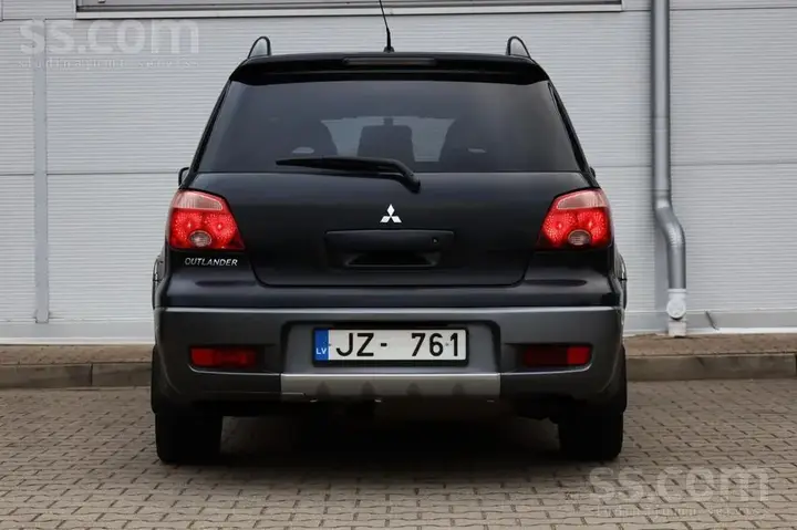 Mitsubishi Outlander 2006 photo 4