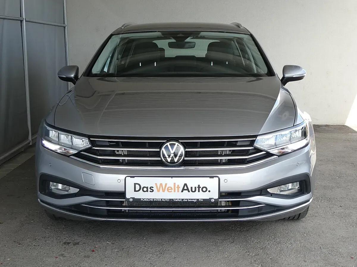 Volkswagen Passat 2024 photo 2