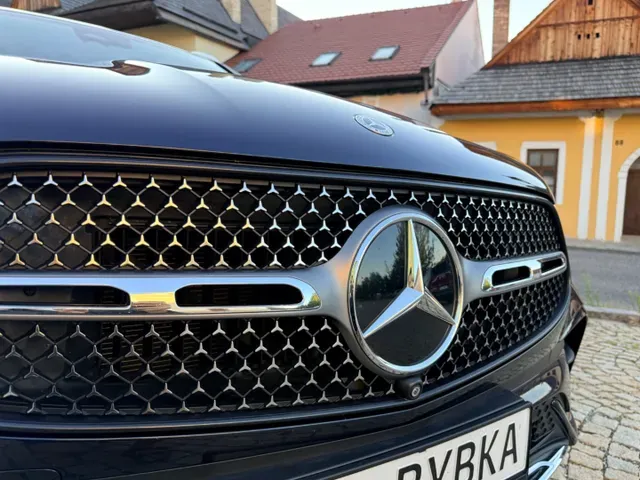 Mercedes-Benz Glc Suv 2023 photo 4