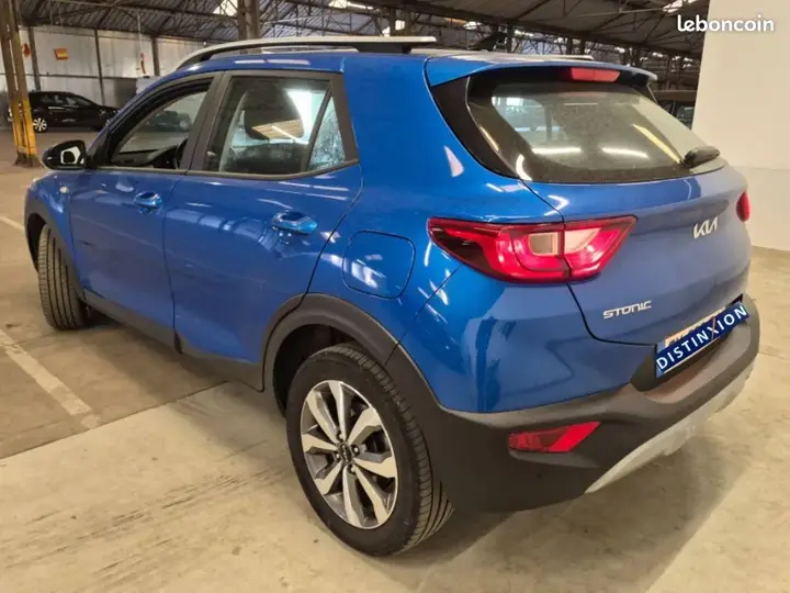 Kia Stonic 2024 photo 2