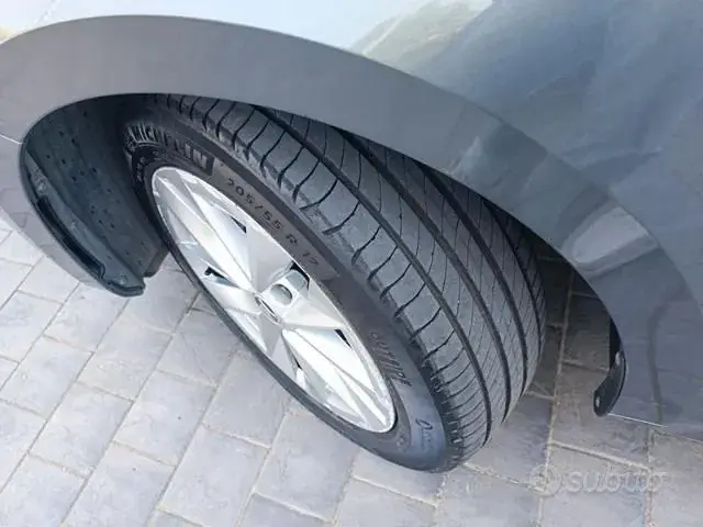 Skoda Octavia 2023 photo 2