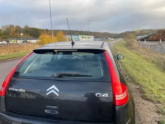Citroen C4 2007 photo 3